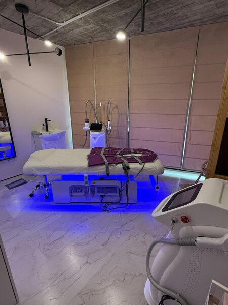 Vitan Vanzare afacere Salon Cosmetica si Intretinere Corporala